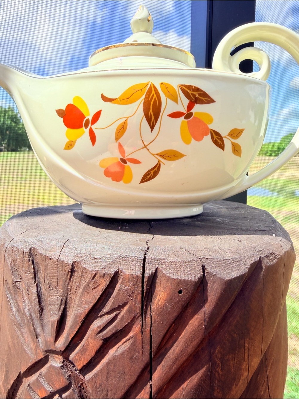 Hall Jewel Tea Autumn Leaf Aladdin Tea Pot & Infuser - Picture 3 of 14